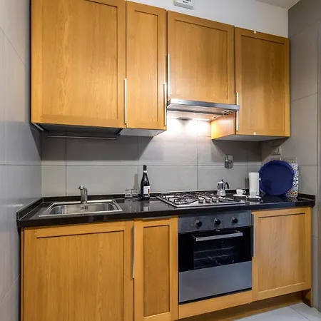 Apt Urbana 156 - Monti Апартаменты